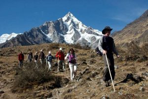 group of tourists trekking on the inca trail to machu picchu